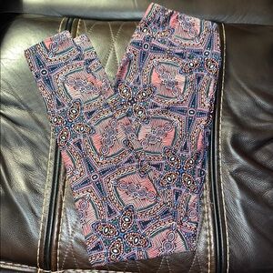 LulaRoe One Size leggings, NEW, multicolor, gorgeous pattern, fits 2-10
